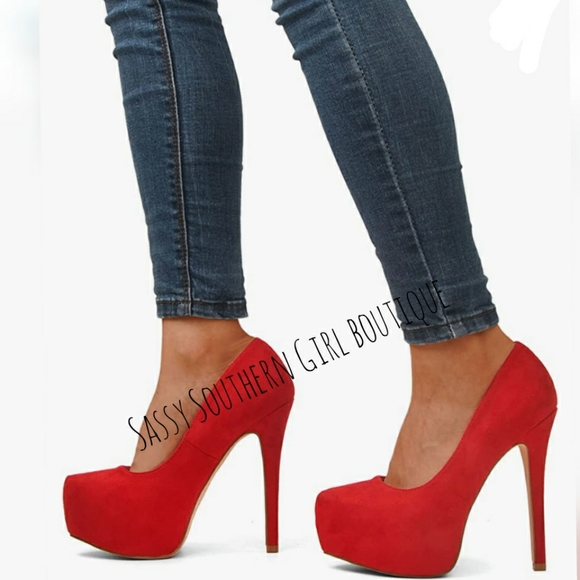 🆕⭐ Lipstick red microsuede platform pump - Picture 1 of 8